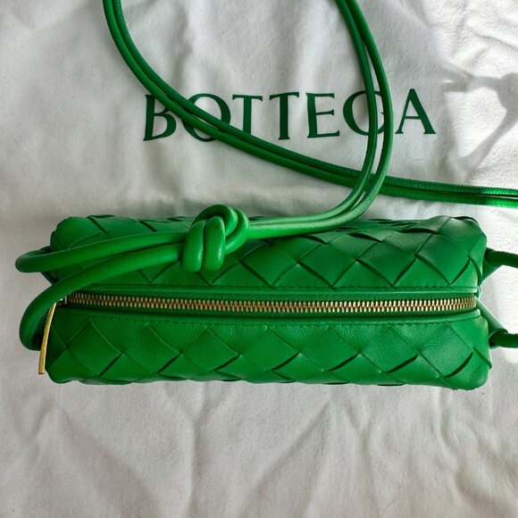 Bottega Veneta Mini Loop camera bag green parakeet - Picture 9 of 11